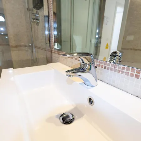 Holiday home Isaia Garden -private Garden Bath Bolognarooms Bologna
