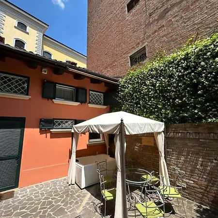 Isaia Garden - Bolognarooms Vakantiehuis Bologna